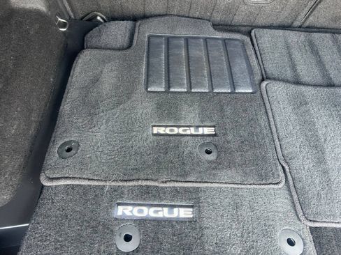 Certified 2023 Nissan Rogue SL FWD image 13