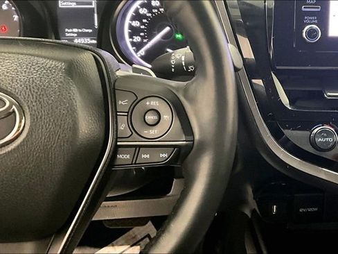 Used 2024 Toyota Camry SE image 12