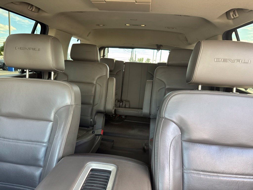 Used 2016 GMC Yukon Denali w/ Open Road Package AWD/4WD image 8