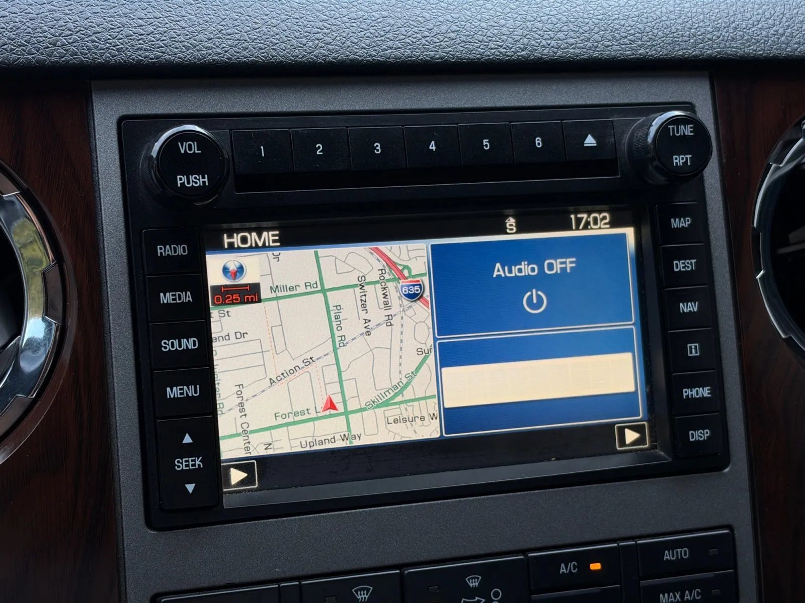 Used 2012 Ford F350 Lariat w/ Lariat Interior Pkg AWD/4WD image 32