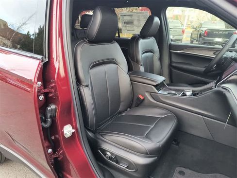 New 2025 Jeep Grand Cherokee Limited w/ Luxury Tech Group II image 25