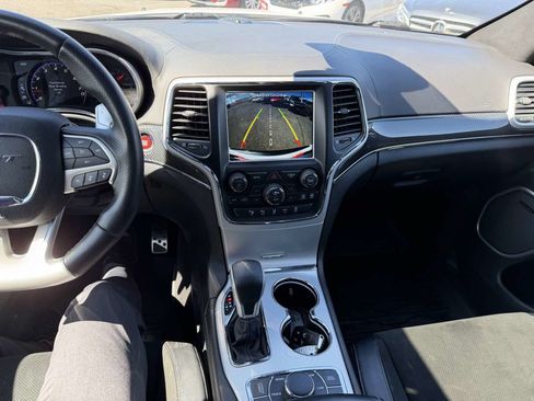Used 2018 Jeep Grand Cherokee SRT AWD/4WD image 8