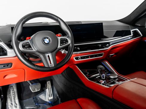 Used 2025 BMW X6 M Competition image 2