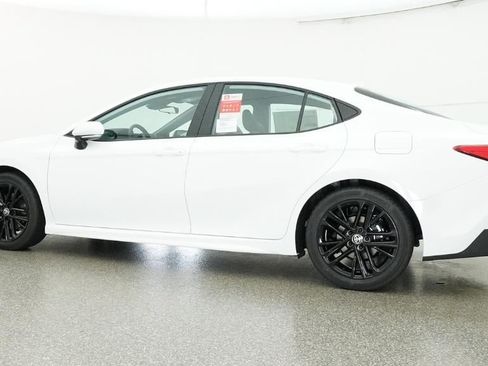 New 2026 Toyota Camry SE FWD image 20