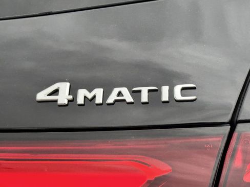 New 2025 Mercedes-Benz GLC 350e 4MATIC image 12