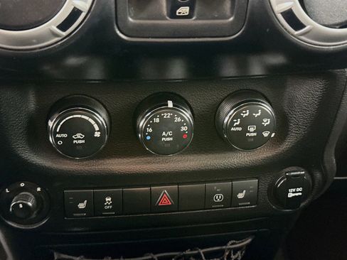 Used 2013 Jeep Wrangler Unlimited Sahara w/ Dual Top Group image 15