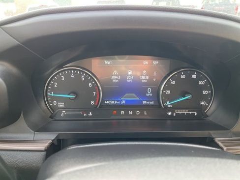 Used 2024 Ford Explorer Limited image 35