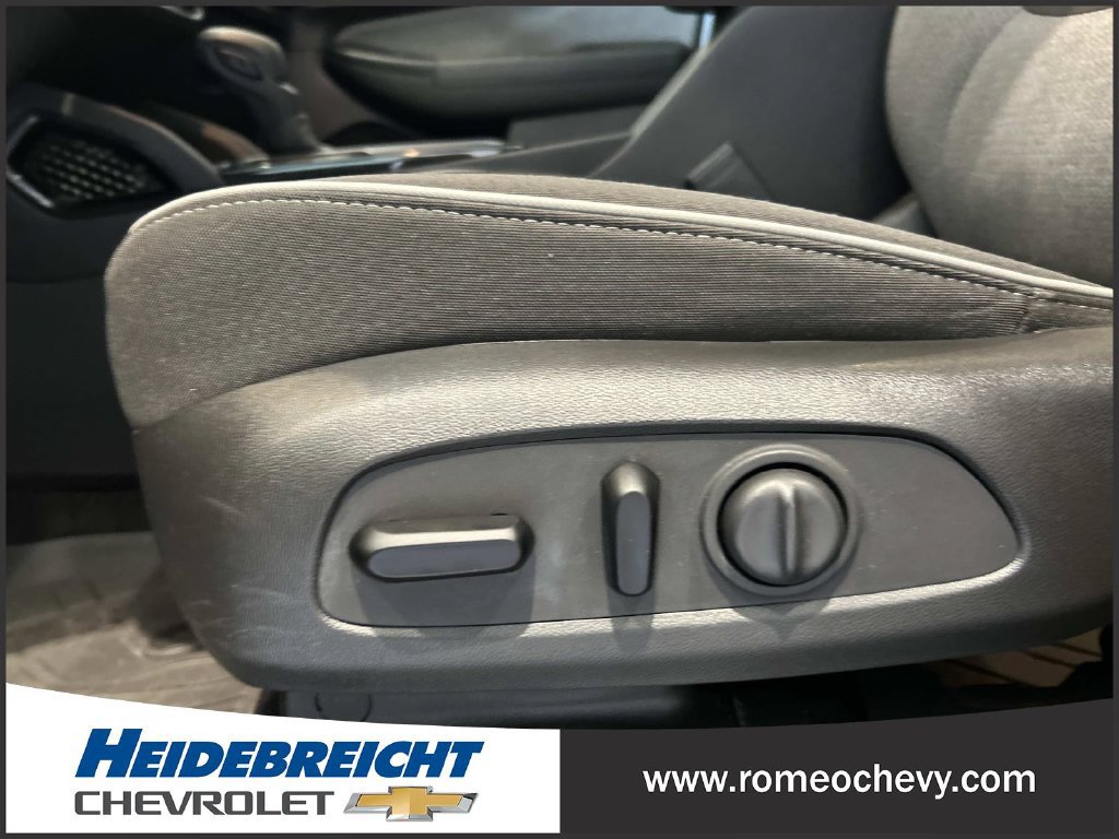 Used 2021 Chevrolet TrailBlazer LT w/ Sun and Liftgate Package FWD image 14