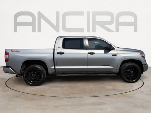 Used 2025 Nissan Kicks SR image 12