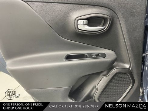 Used 2019 Jeep Renegade Altitude w/ Quick Order Package 22M image 31