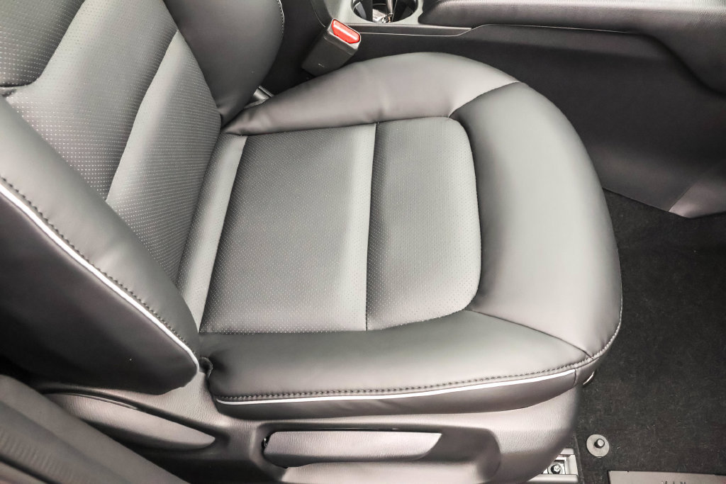 Used 2025 MAZDA CX-5 AWD 2.5 S w/ Select Package image 37