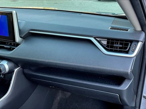 Used 2023 Toyota RAV4 XLE image 13