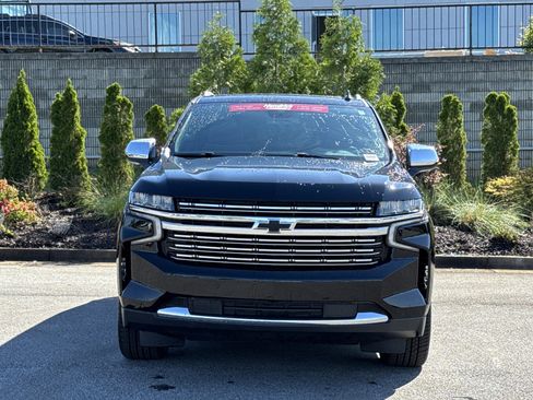 Used 2023 Chevrolet Tahoe Premier AWD/4WD image 3