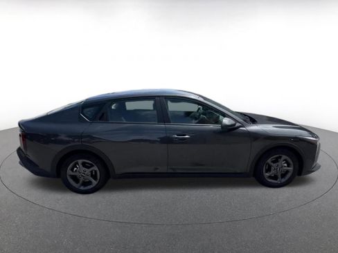 Used 2025 Kia K4 LXS FWD image 15