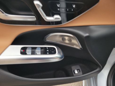 Certified 2025 Mercedes-Benz E 350 4MATIC Sedan image 13