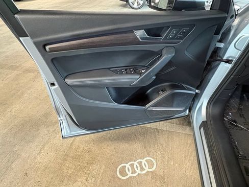 Used 2021 Audi Q5 Prestige AWD/4WD image 19