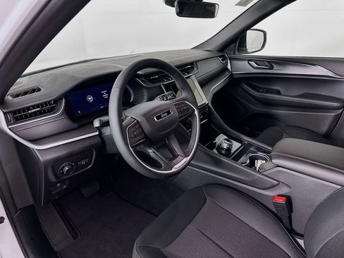 New 2026 Jeep Grand Cherokee Laredo AWD/4WD image 13