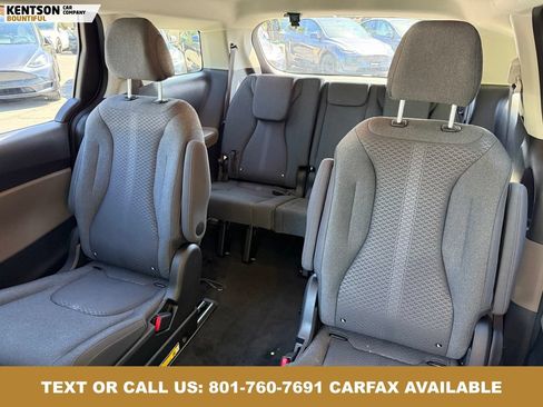 Used 2026 Kia Carnival LX FWD image 30