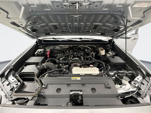 Used 2024 Toyota Tacoma TRD Sport AWD/4WD image 25