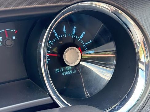 Used 2012 Ford Mustang Convertible RWD image 24