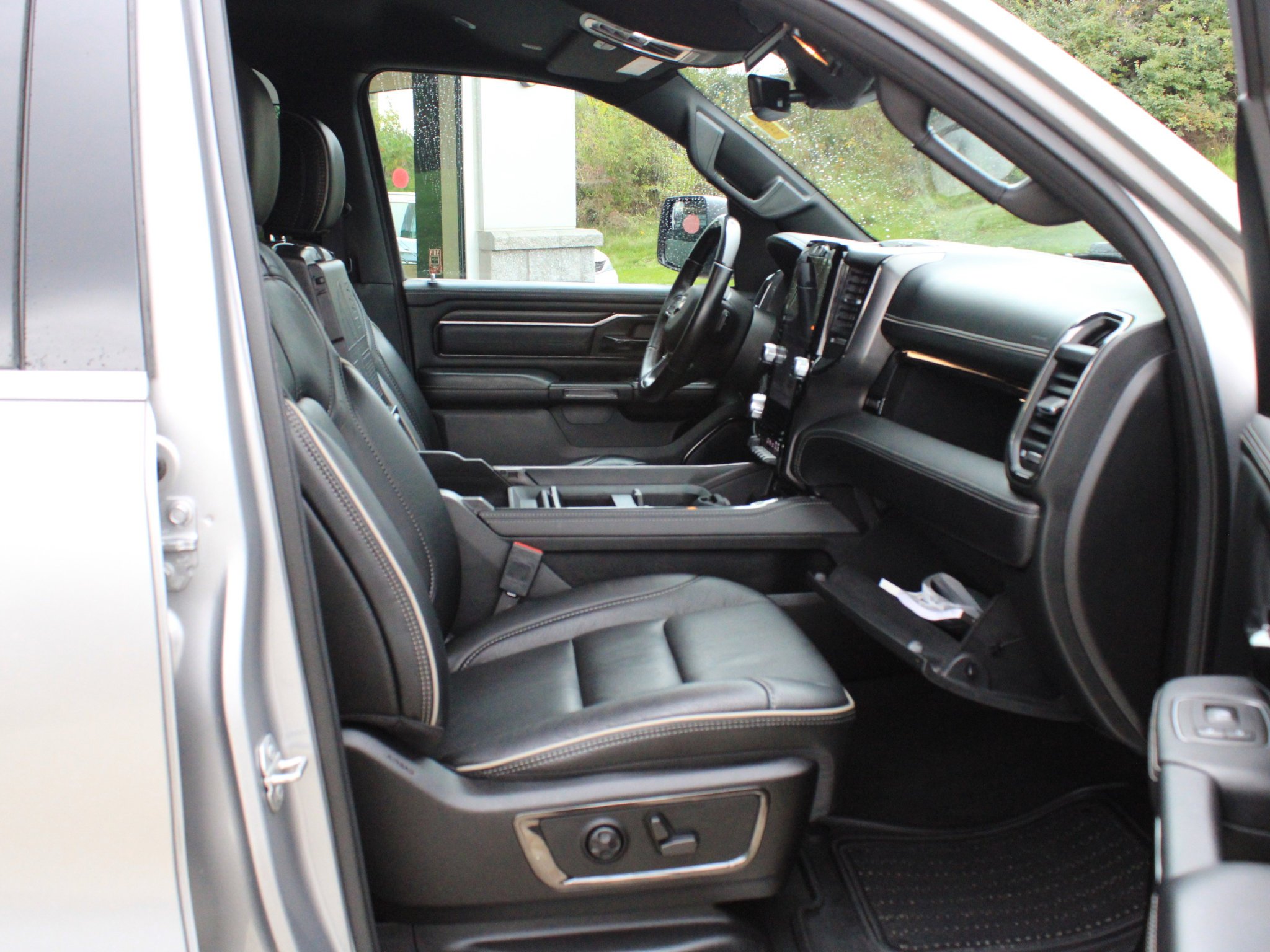 Used 2022 RAM 1500 Limited w/ Bed Utility Group AWD/4WD image 26
