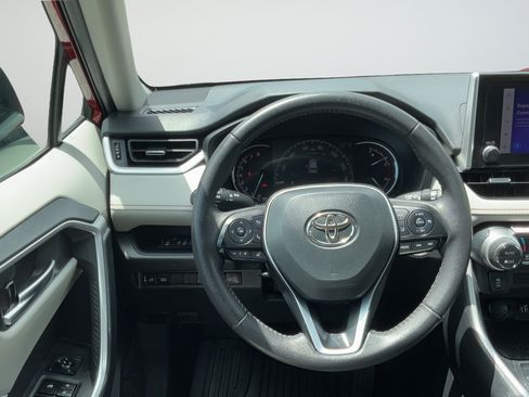 Used 2025 Toyota RAV4 XLE Premium FWD image 14