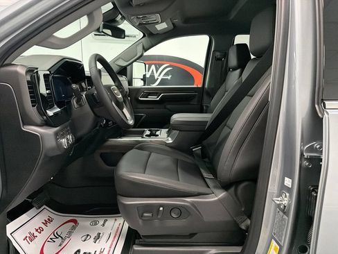 New 2026 GMC Sierra 2500 SLT AWD/4WD image 8