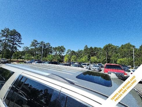 Used 2016 Chevrolet Suburban LTZ AWD/4WD image 18