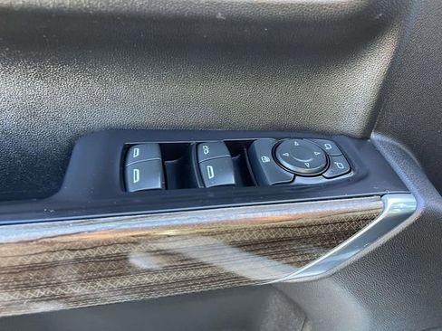 Used 2020 Chevrolet Silverado 1500 LT w/ All-Star Edition image 18