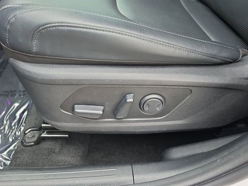 Certified 2023 Kia Sportage EX FWD image 9