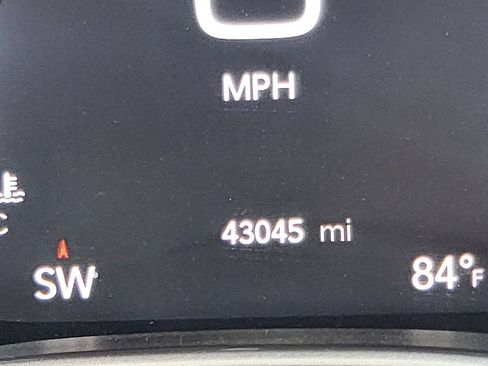 Used 2025 Chrysler Pacifica Select FWD image 5