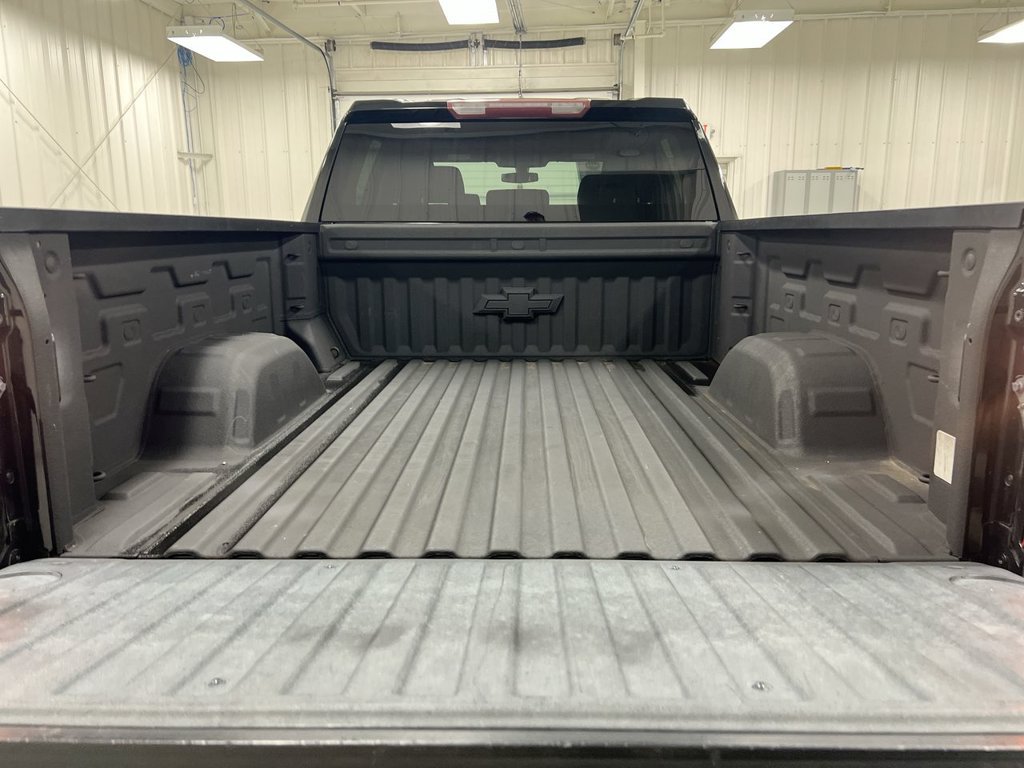 Used 2020 Chevrolet Silverado 1500 LT w/ All-Star Edition AWD/4WD image 23
