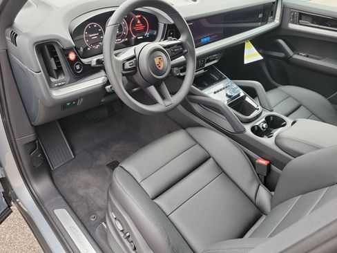 New 2026 Porsche Cayenne image 24