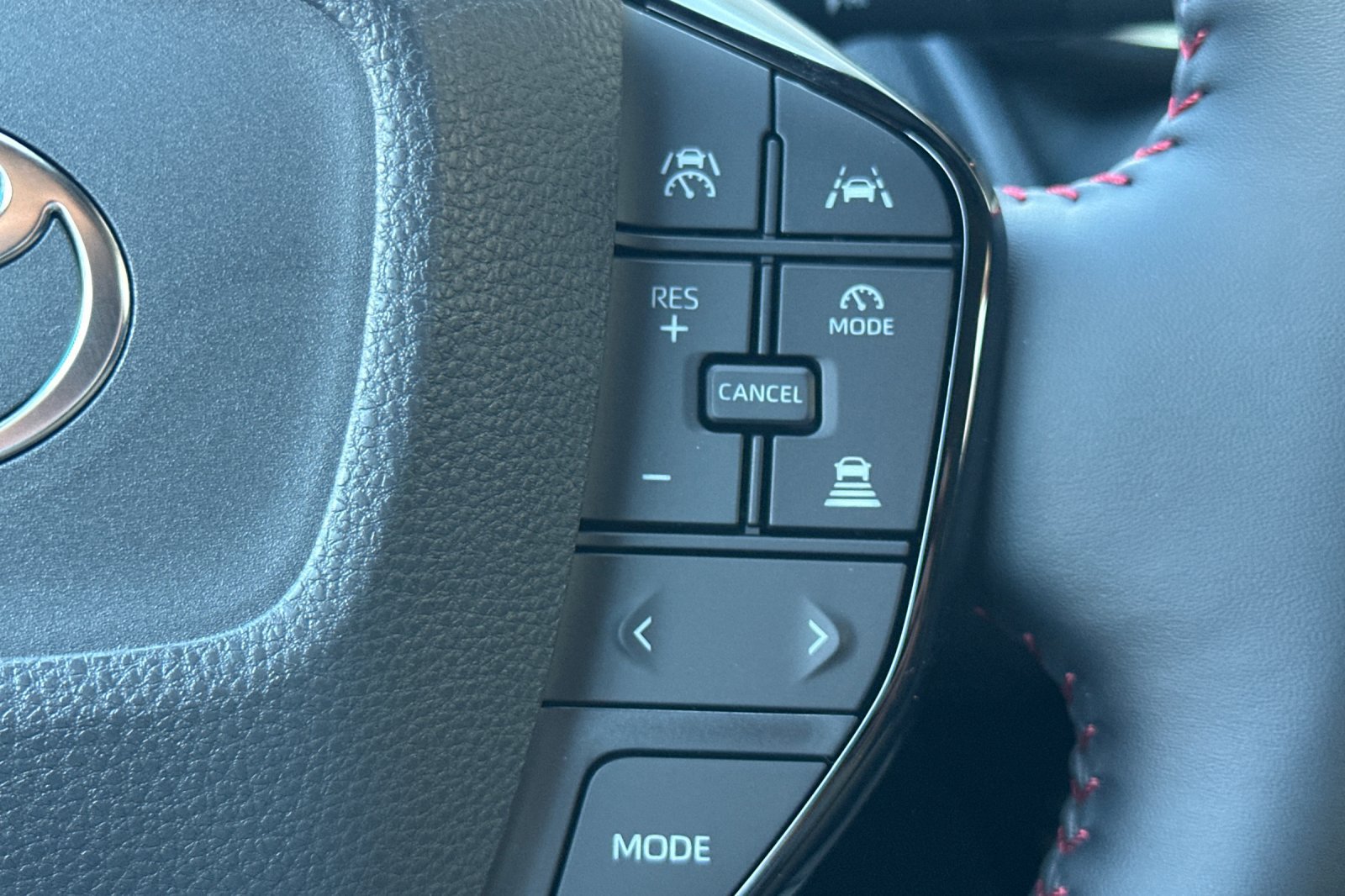 New 2027 Toyota Prius Plug-In Hybrid w/ Limited Premium Package FWD image 28