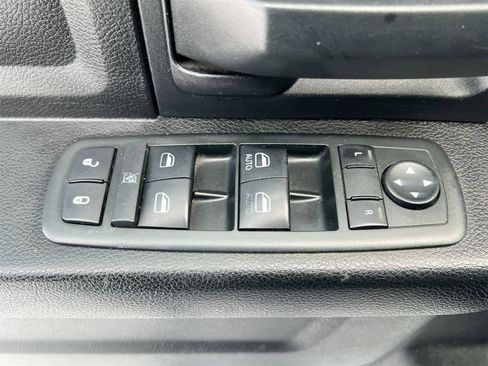 Used 2013 RAM 1500 Express image 17