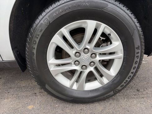 Used 2020 Buick Enclave Essence AWD/4WD image 10
