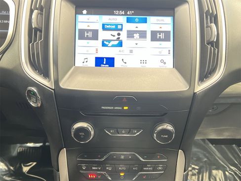 Used 2017 Ford Edge SEL w/ Equipment Group 201A image 18