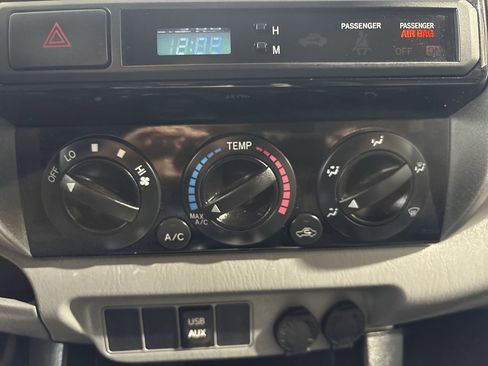 Used 2013 Toyota Tacoma PreRunner image 18