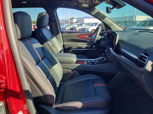 Certified 2024 Chevrolet Traverse RS w/ LPO, Floor Liner Package image 28