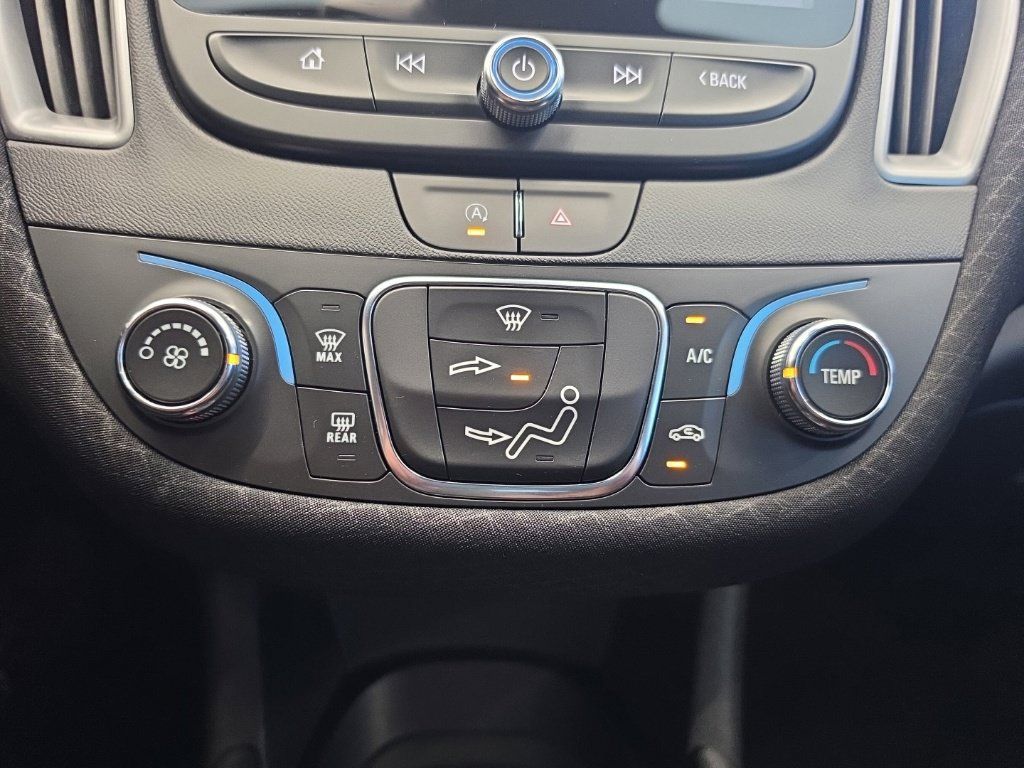 Used 2025 Chevrolet Malibu RS FWD image 25
