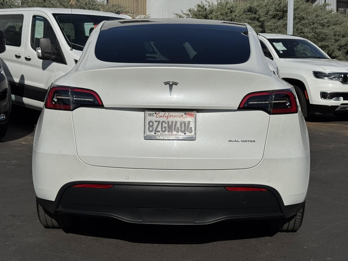 Used 2021 Tesla Model Y Long Range AWD/4WD image 14