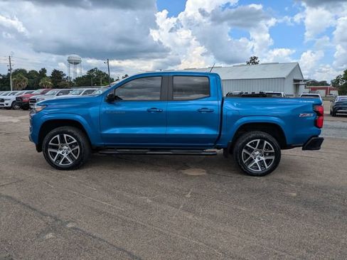 Used 2023 Chevrolet Colorado Z71 w/ Z71 Convenience Package 2 AWD/4WD image 7