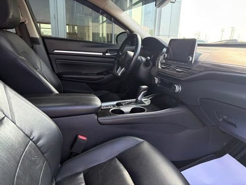 Used 2020 Nissan Altima 2.5 SL FWD image 22