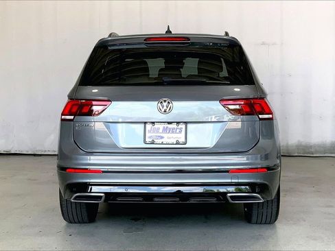Used 2021 Volkswagen Tiguan SE R-Line FWD image 3