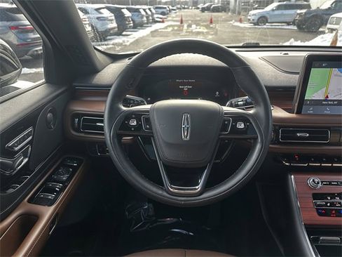 Certified 2023 Lincoln Aviator Reserve w/ Equipment Group 201A image 14