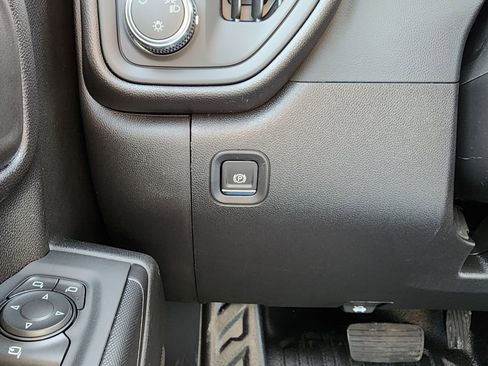 New 2026 GMC Sierra 3500 Pro w/ Convenience Package image 23