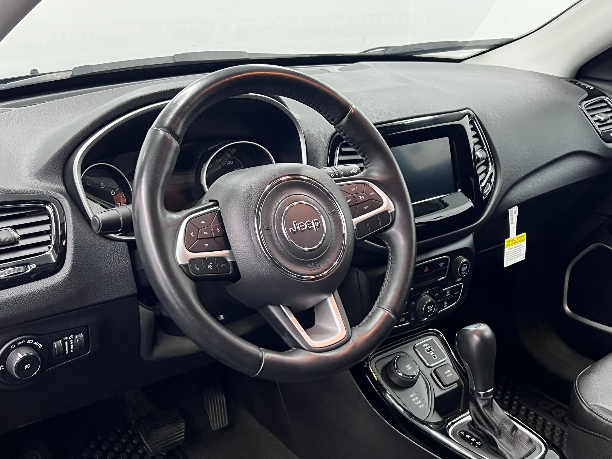 Used 2021 Jeep Compass Latitude AWD/4WD image 4