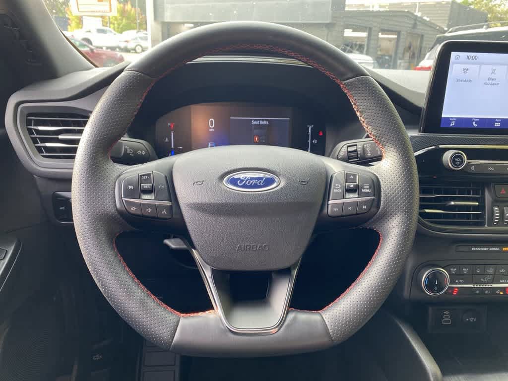Used 2025 Ford Escape ST-Line Select AWD/4WD image 19