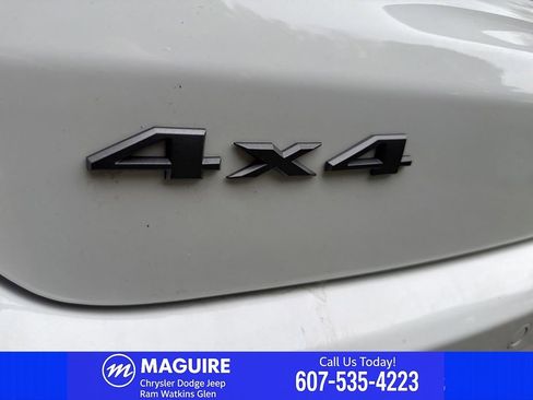 Used 2024 Jeep Compass Limited w/ High Altitude Package AWD/4WD image 16