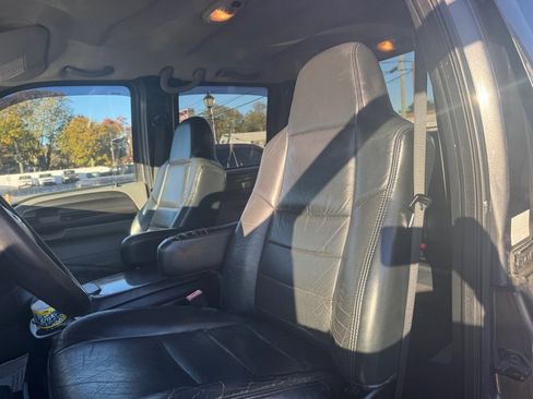 Used 2005 Ford F250 XL image 14